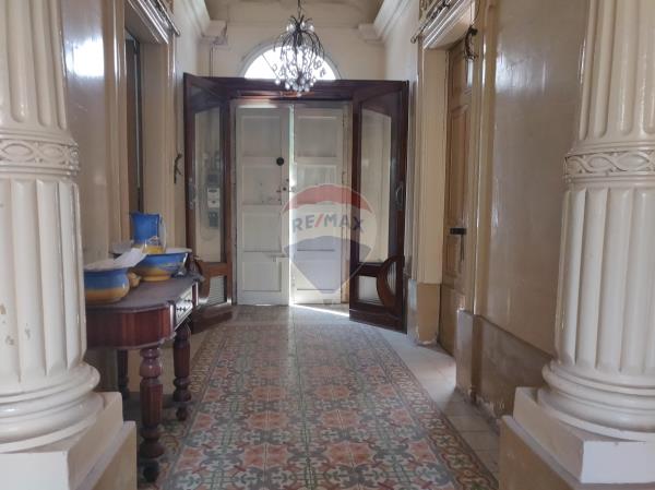 Restaurant with rooms to rent in Mosta