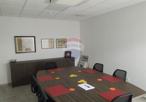 Office space to rent in Mriehel