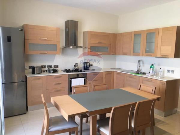 Birkirkara Apartment - Image 1