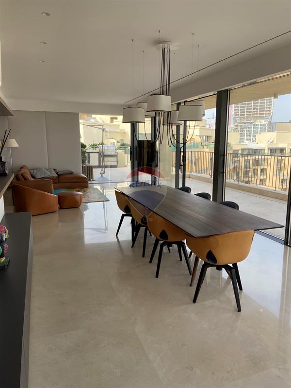 St Julian's Penthouse - Image 1