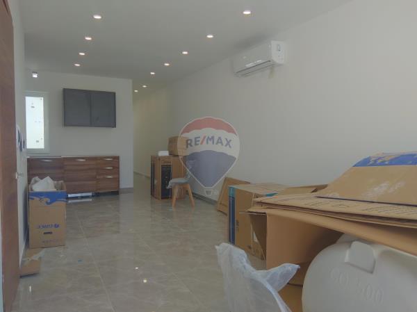 2 bedroom Penthouse to rent in Ħamrun - €1,200 - 95m²