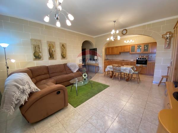 Gozo - Gharb Maisonette - Image 1