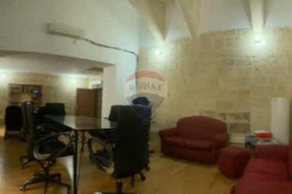 Office space to rent in Valletta