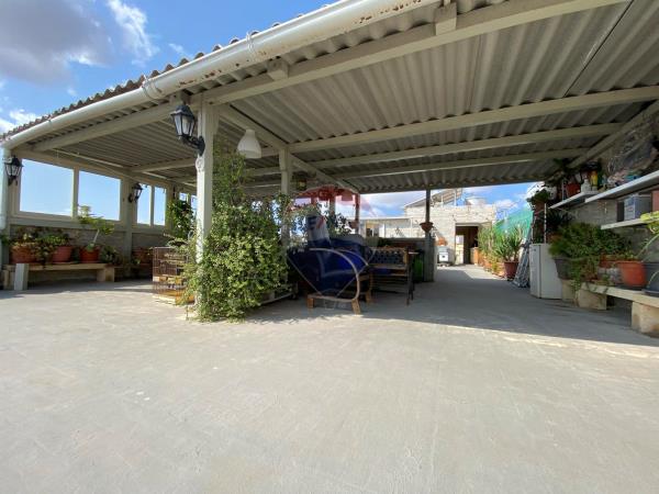 3 bedroom Maisonette for sale in Qormi - €480,000 - 260m²