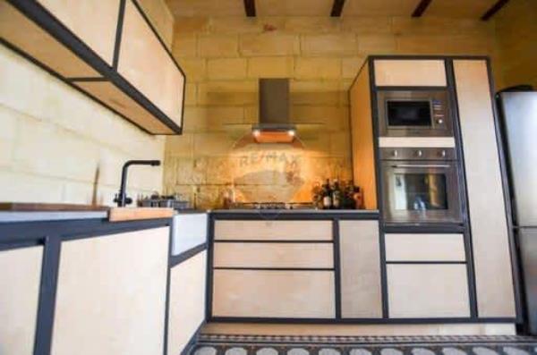 Valletta Apartment - Image 1