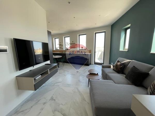 2 bedroom Penthouse to rent in Ta' Xbiex