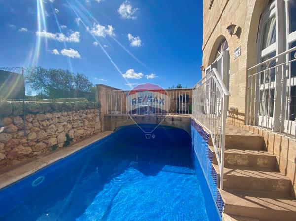 Gozo - Xaghra Townhouse - Image 1