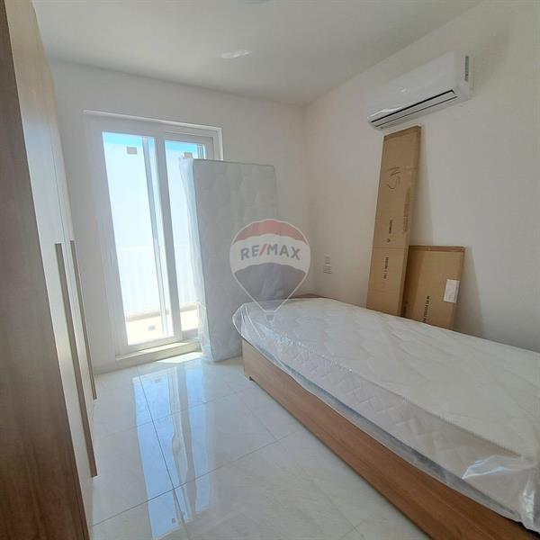 3 bedroom Penthouse for sale in Gżira - €528,000 - 104m²