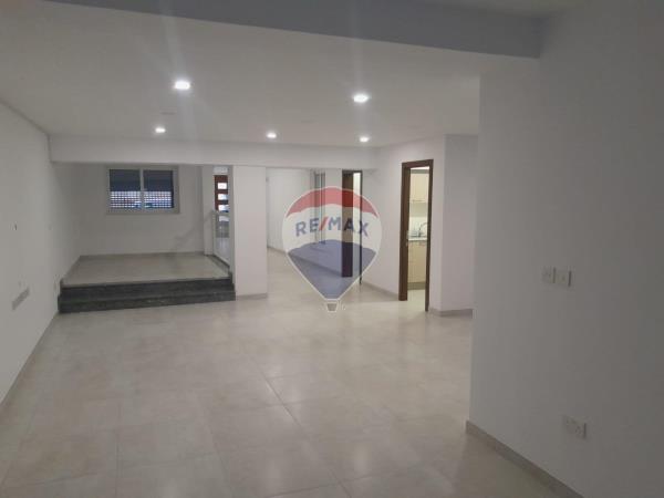 Office space to rent in Mosta