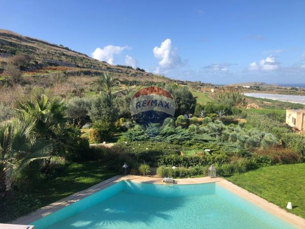 Bingemma Farmhouse - Image 1