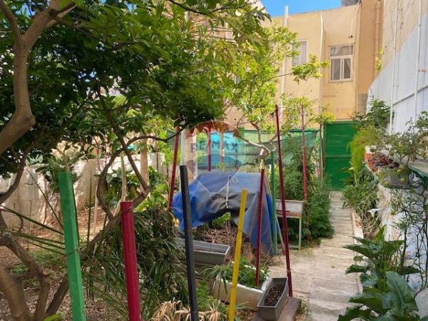 2 bedroom Maisonette for sale in Gżira - €637,000 - 182m²