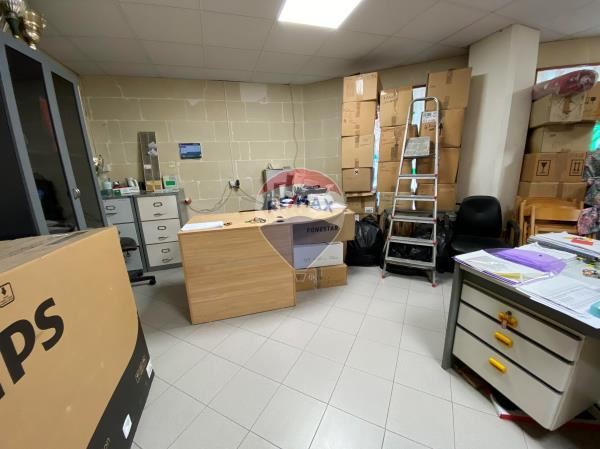Office space to rent in Victoria