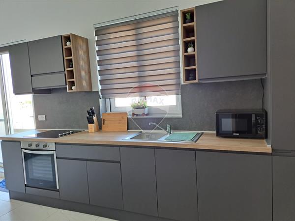 1 bedroom Penthouse to rent in San Ġwann - €1,300