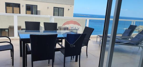 3 bedroom Penthouse for sale in St. Paul's Bay - €680,000 - 140m²