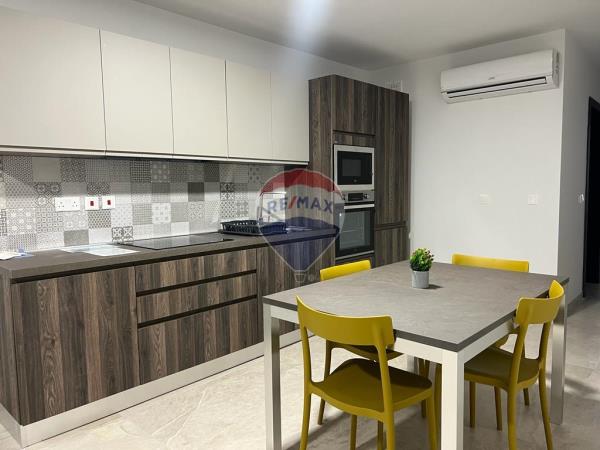 2 bedroom Maisonette to rent in San Ġwann - €1,500