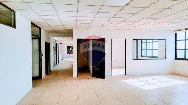 Office space to rent in Luqa