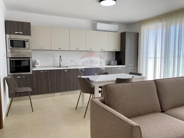 1 bedroom Penthouse to rent in Ħamrun - €1,200