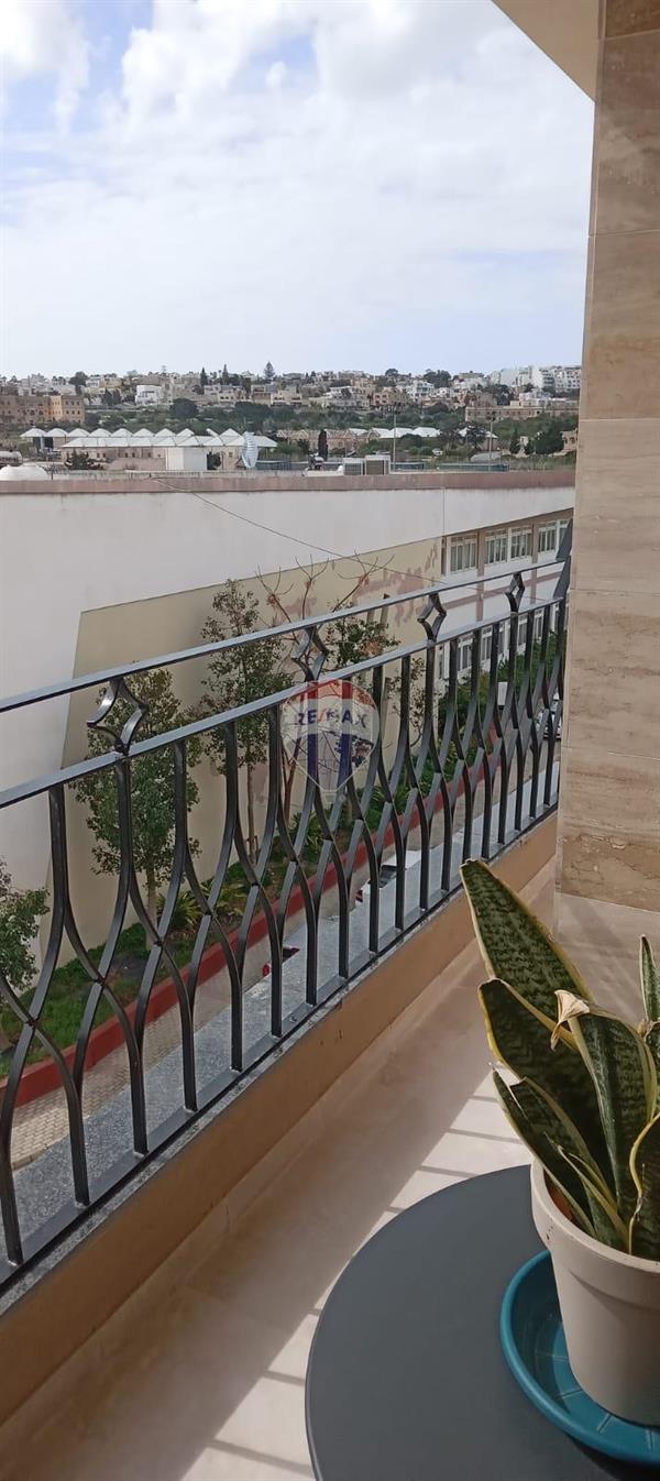 3 bedroom Apartment to rent in Pembroke - €2,000