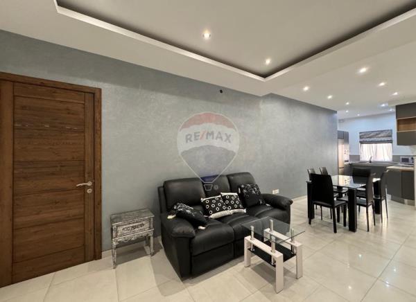 3 bedroom Maisonette to rent in Żabbar - €1,400