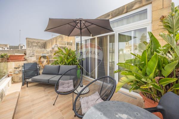 6 bedroom House of Character for sale in Naxxar - €1,000,000 - 200m²