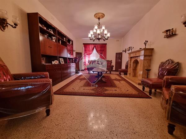 3 bedroom Maisonette for sale in Santa Luċija - €420,000 - 215m²