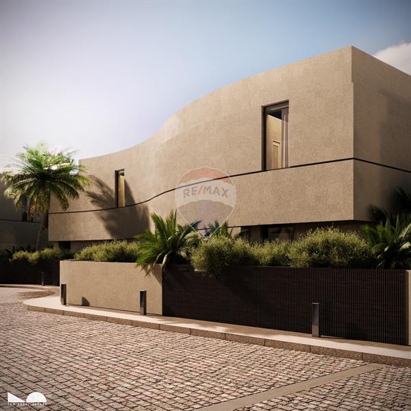 Victoria Gardens Villa Semi-detached