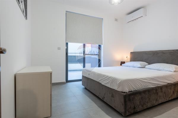 Pieta Apartment - Image 1