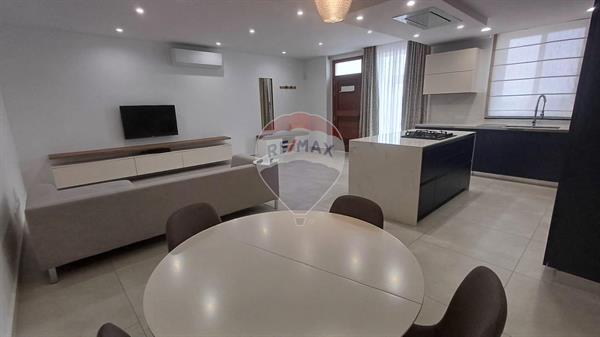 3 bedroom Maisonette for sale in Mġarr - €450,000 - 176m²