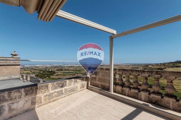 3 bedroom Maisonette Duplex for sale in Mdina - €850,000 - 225m²