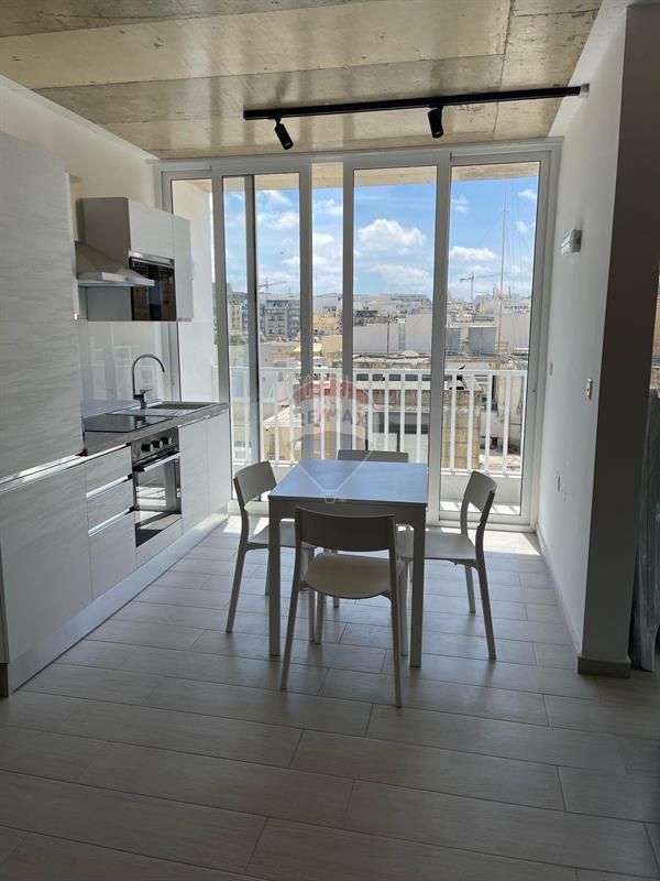 1 bedroom Penthouse to rent in Msida - €1,200 - 85m²
