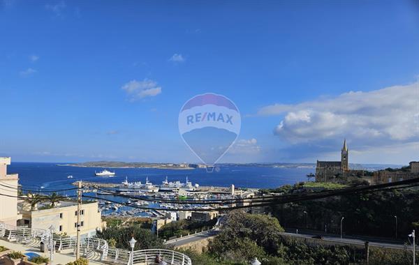 3 bedroom Apartment to rent in Għajnsielem - €1,000