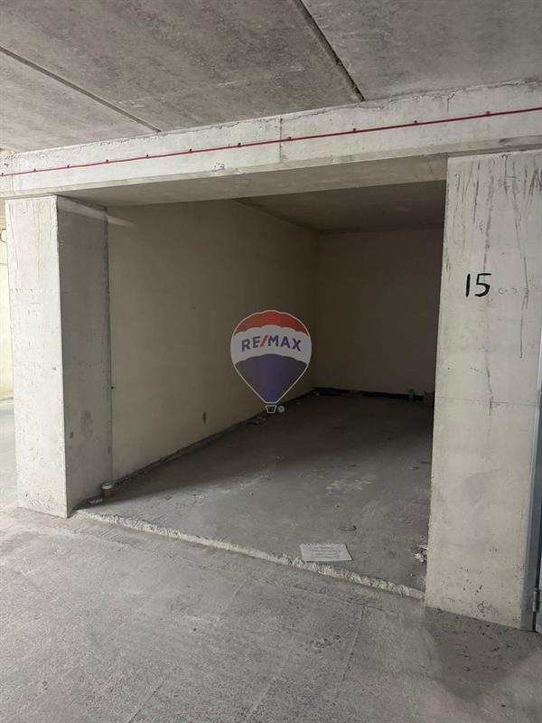 Garage (Residential) in Il-Gżira from Remax-malta.com – €50,000
