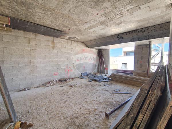 Penthouse in Wied il-Għajn from Remax-malta.com – €320,000