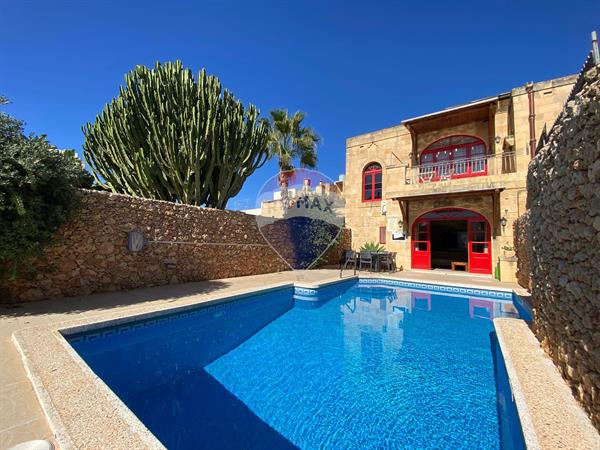 House of Character in Ix-Xagħra from Remax-malta.com – €1,900