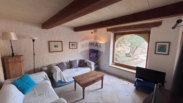 Farmhouse in Ix-Xagħra from Remax-malta.com – €600,000