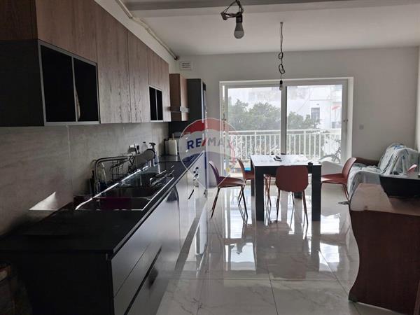 3 bedroom Apartment for sale in Għaxaq - €372,000 - 120m²