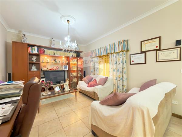 2 bedroom Maisonette for sale in Marsaskala - €365,000 - 135m²