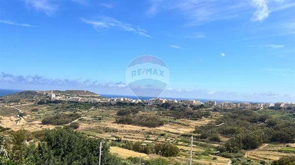 4 bedroom Apartment for sale in Xagħra - €320,000 - 164m²