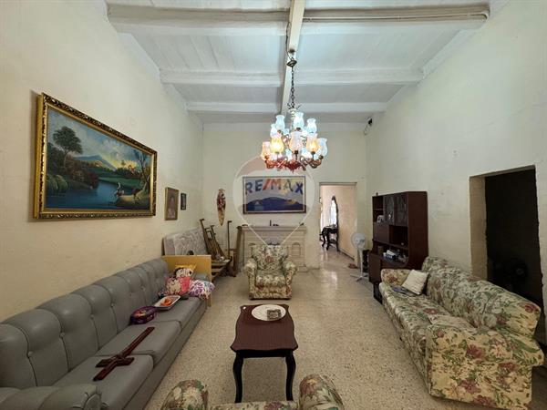 2 bedroom Maisonette for sale in Pietà - €530,000 - 192m²