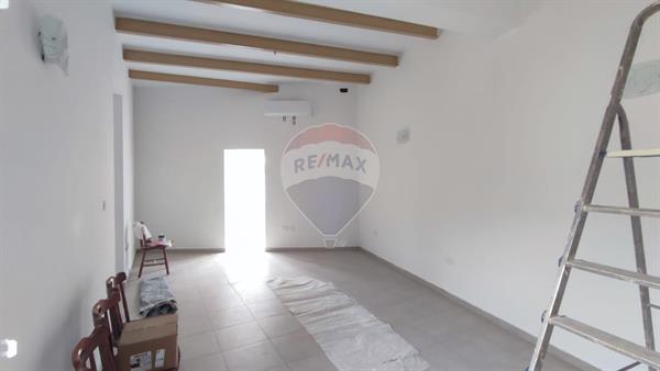 Tarxien Studio Flat - Image 1