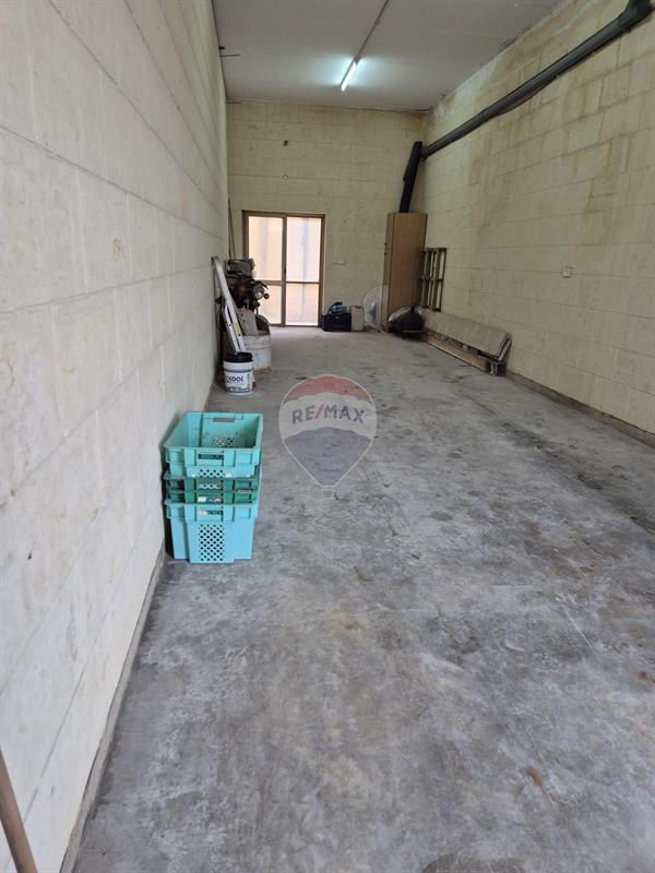 Gozo - Victoria Garage (Residential)