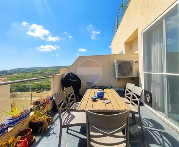Zebbiegh Apartment - Image 1