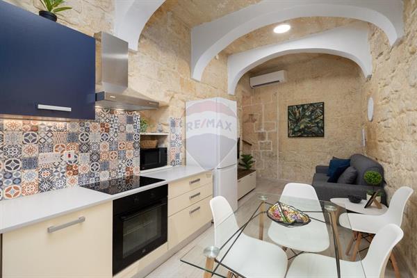 3 bedroom Townhouse to rent in Qormi - €2,200