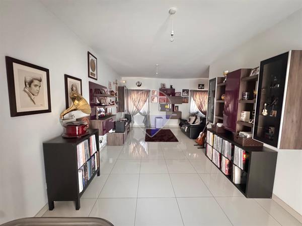 Msida Penthouse Triplex - Image 1