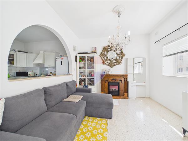 3 bedroom Apartment for sale in San Ġwann - €420,000 - 120m²