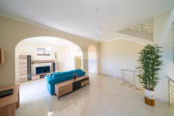 Gozo - Xewkija Terraced House - Image 1