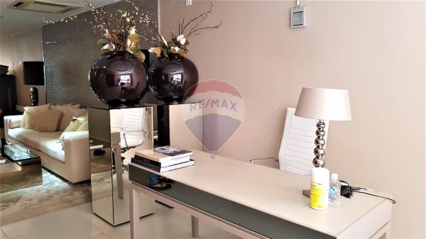 Office space to rent in Sliema