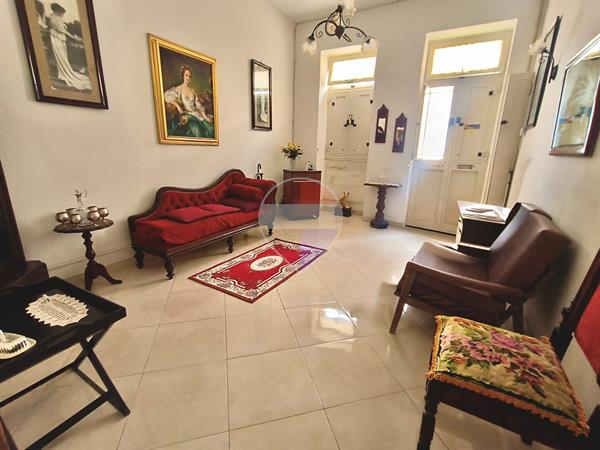 St Paul's Bay Maisonette - Image 1