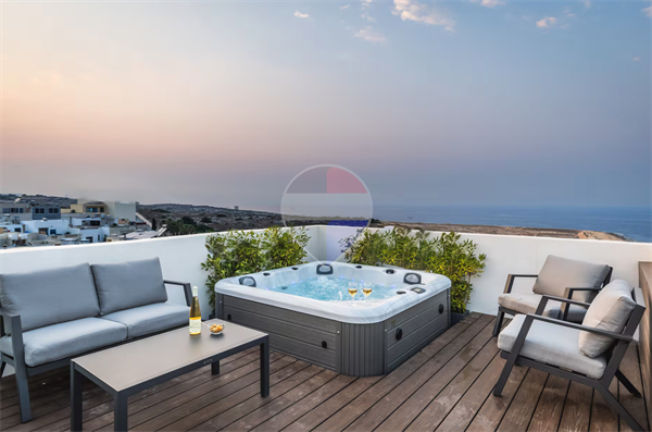 Pembroke Penthouse - Image 1