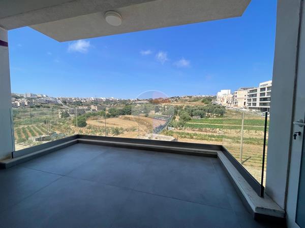 Swieqi Apartment - Image 1